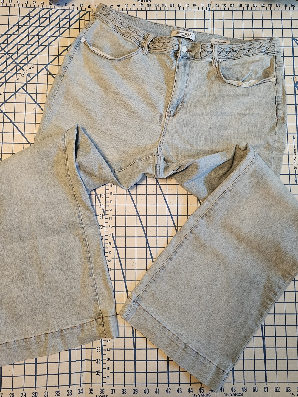 Judy Blue Women’s 20W Wide Leg Light Wash Distressed Braided Waist Jeans